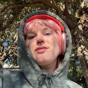 Meet your Posher, Joie